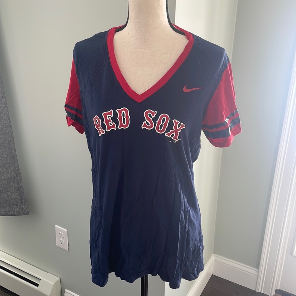 GO RED SOX —Like New Nike Team Shirt